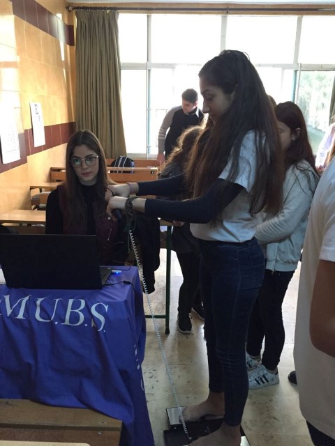MUBS Offers Lebanese American School Students Free Health Check-ups